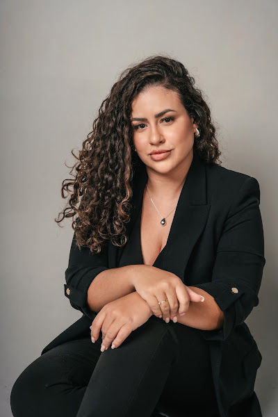 Foto 2 de Dra Melissa Luz - Especialista em Preenchimento Labial na Barra e Full Face