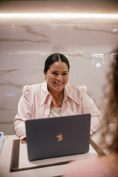 Foto 2 de Dra. Mellina Lima - | Aparelho Invisível | Facetas | Clareamento | Gengivoplastia | Dentista São Luís