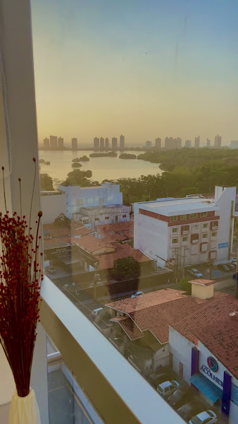 Foto 4 de Dra. Mellina Lima - | Aparelho Invisível | Facetas | Clareamento | Gengivoplastia | Dentista São Luís