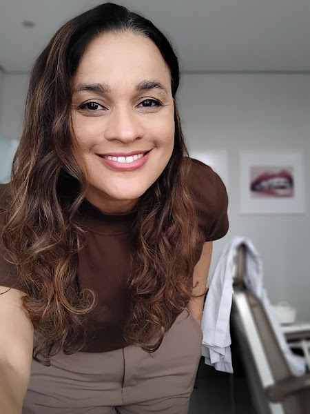 Foto 2 de Dra.Mérelyn Wetter- Implantodontista em Limeira