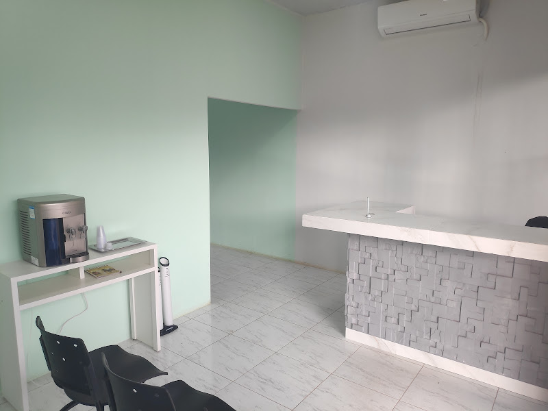 Foto 3 de Dra. Micaely Cristina - Implantes dentários - Puro sorriso Clinica Odontológica - Palmas-TO