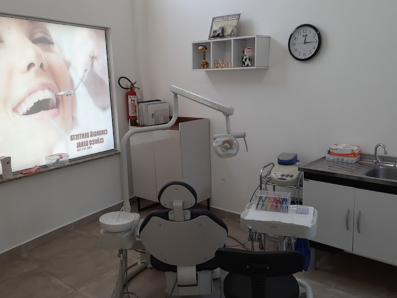 Foto 2 de Dra Michaela Ribeiro Cirurgiã Dentista
