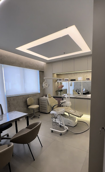 Foto 3 de Dra. Michaela Ribeiro | Dentista Campinas/SP | Dentística restauradora e Harmonização Facial