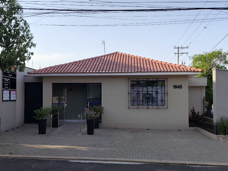 Foto 2 de Dra. Michele Andrade | Dentista em Araçatuba