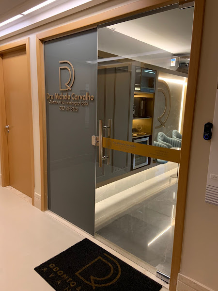 Foto 2 de Dra. Michele Carvalho - Dr2 Cursos e Harmonização Facial