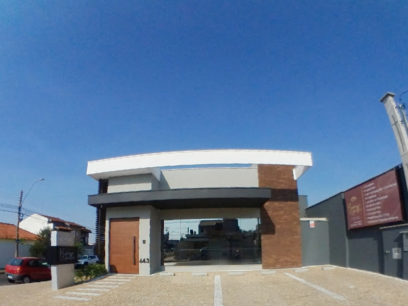 Foto 8 de Dra. Michele Marques - Dentista em Marília | Clínica Odontológica