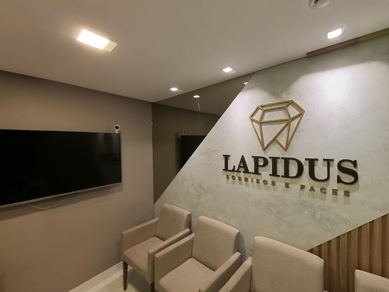 Foto 5 de Dra. Michelle Cavalcante | Lentes de Contato Dental | Implante Dentário | Dentista em Maceió