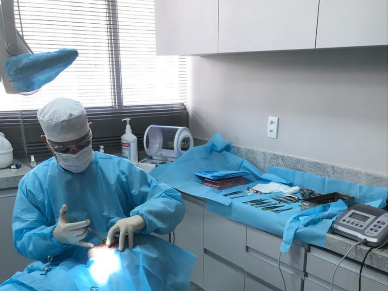 Foto 10 de Dra. Michelle Cavalcante | Lentes de Contato Dental | Implante Dentário | Dentista em Maceió