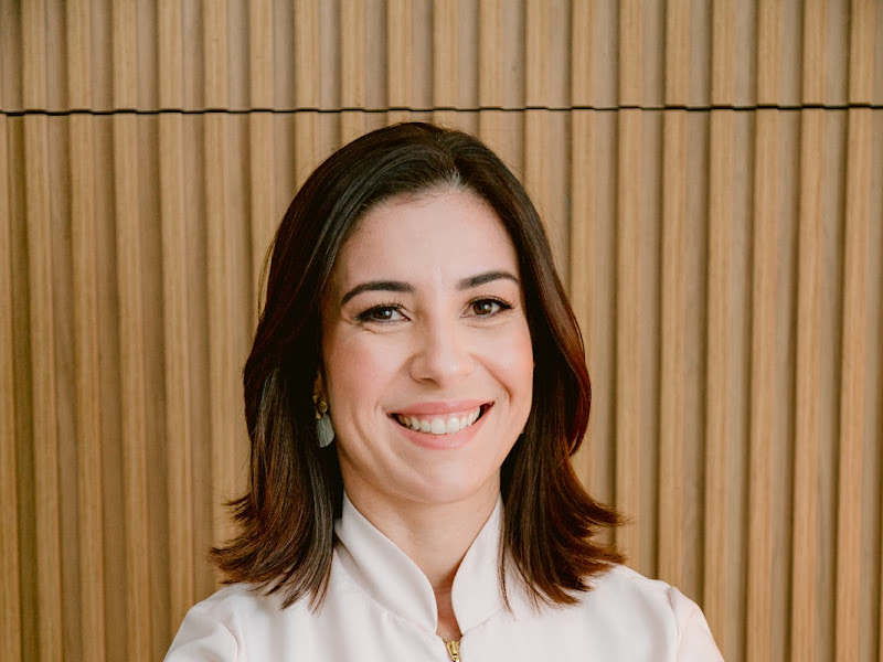 Foto de Dra. Michelle Lima - Invisalign Doctor, Ortodontia, Aparelhos Invisíveis, Restaurações Estéticas, Clareamento