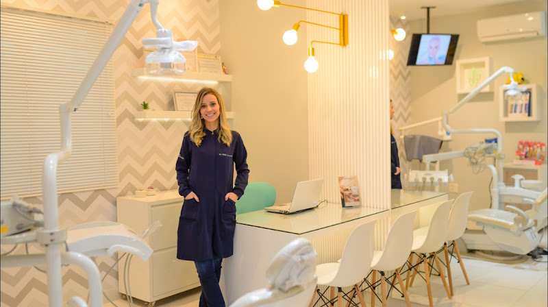 Foto 2 de Dra. Michelly F Cunha Fatureto Dentista