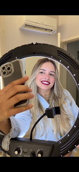 Foto 3 de Dra. Mickaele Faria - Facetas de Resina