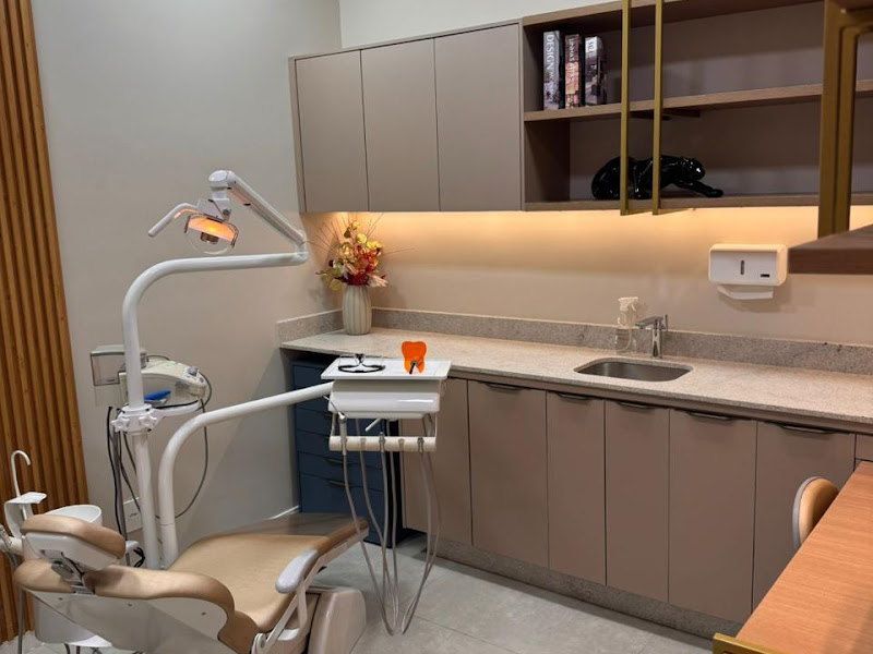 Foto 2 de Dra. Milena Cristina | Cirurgiã-Dentista