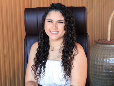 Foto 2 de Dra. Milena Soares de Alvarenga Dentista em Araguaína