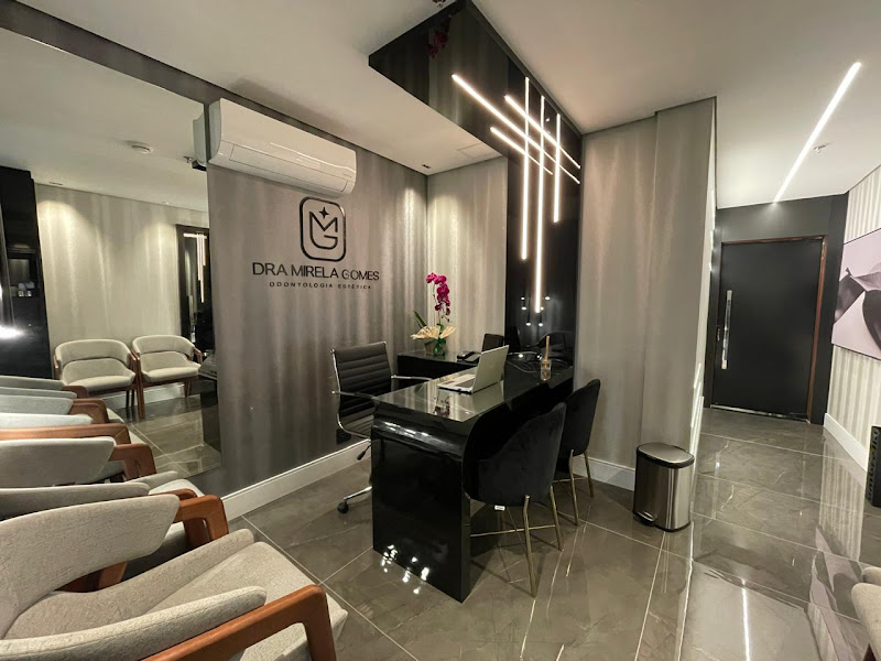 Foto 4 de Dra. Mirela Gomes - Dentista Especialista em Lentes de Resina na Vila Olímpia