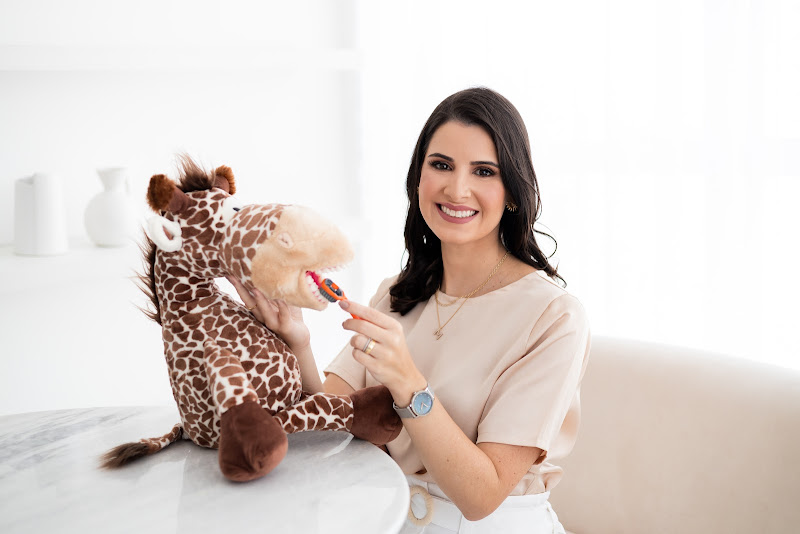 Foto 2 de Dra.Mirella Chagas | Odontopediatria