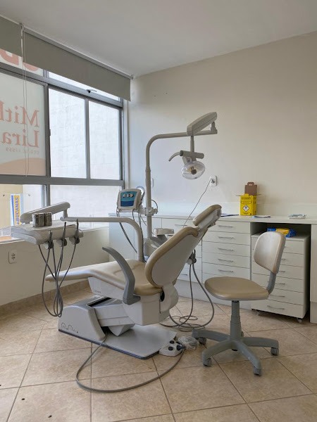 Foto 3 de Dra. Mithellen Lira Odontologia