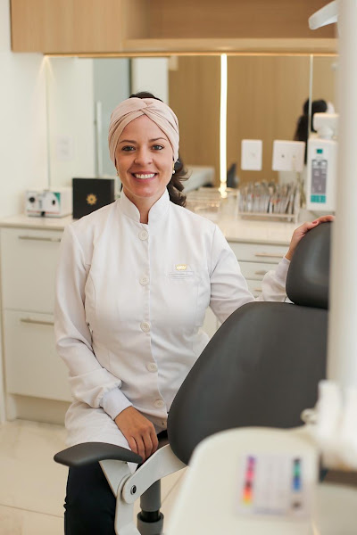 Foto 2 de Dra Miura Areias | ORTHO QUALITY | ORTODONTIA | INVISALIGN | IMPLANTE DENTÁRIO | PRÓTESE | CAMPO GRANDE | RIO DE JANEIRO