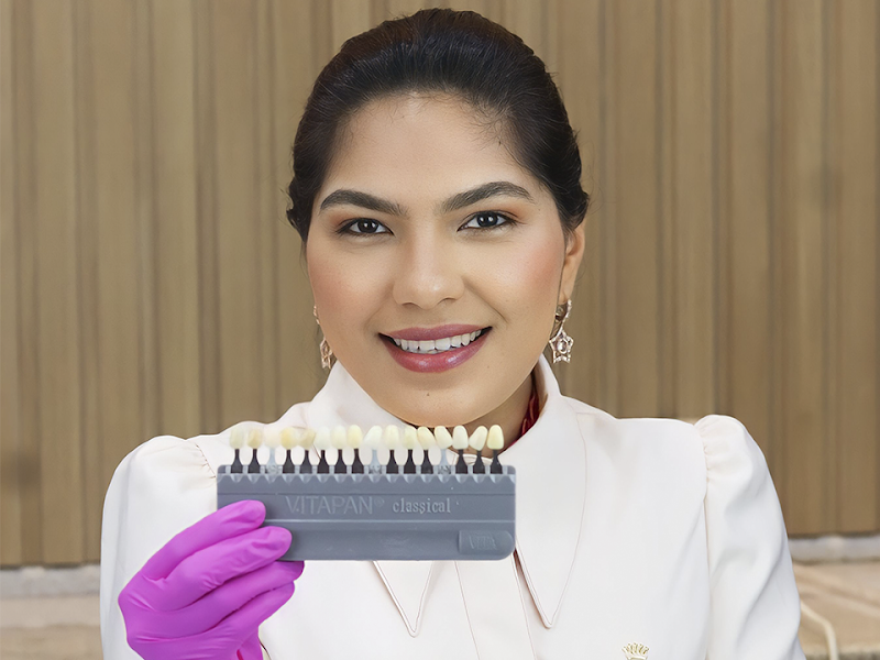 Foto 2 de Dra. Monique Batista - Especialista em Implantes Dentários em Manaus