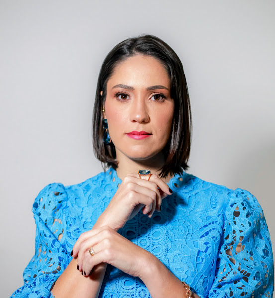 Foto 2 de Dra Monique Valente - Reabilitação Oral e Odontologia Estética