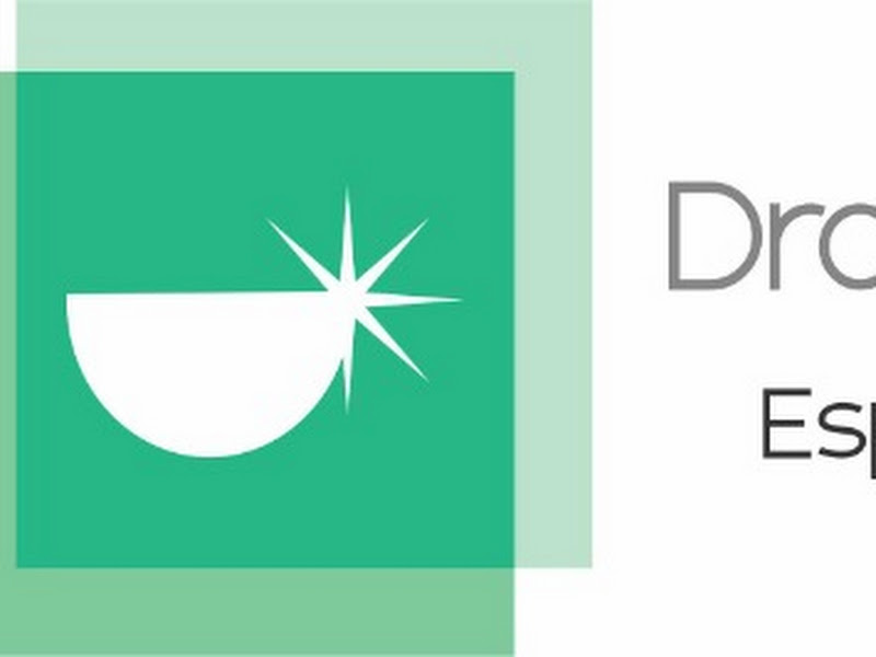 Foto de Dra. Nadezdha Raquel Mantilla Bozo F. Especialista em: Ortodontia/Implantodontia/Harmonização Orofacial/Invisalign Doctor