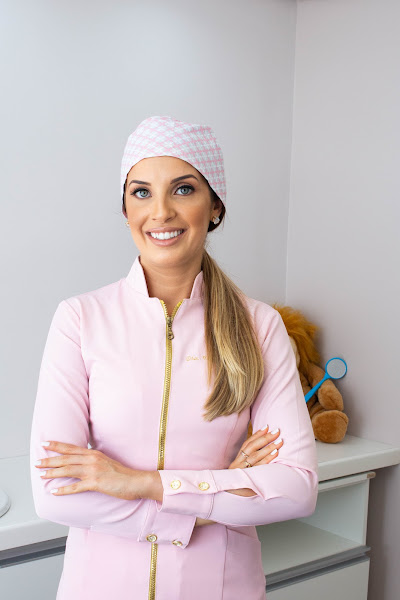 Foto 2 de Dra. Natália Baschirotto Custódio - Odontopediatria