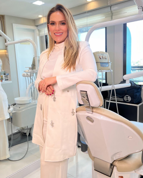 Foto 2 de Dra. Natália Lucena | Implantes dentários em Fortaleza