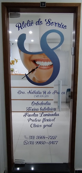 Foto 2 de Dra. Nathalia Almeida - Dentista Especialista em estética dental