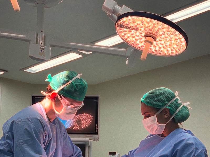 Foto de Dra. Nathalia Schettini, Cirurgiã buco-maxilo-facial, Estomatologista e Especialista em DTM