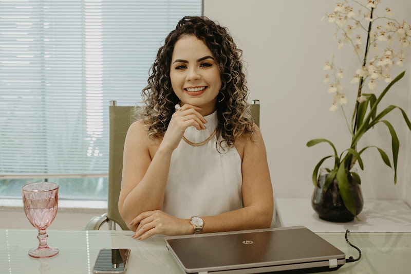 Foto 2 de Dra Nathani Araújo | Dentista especialista em Odontologia Estética e Prótese dentária