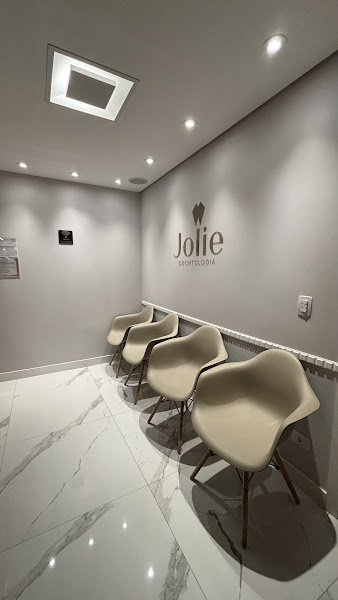 Foto 2 de Dra. Nattuccy Lopes - Cirurgiã dentista