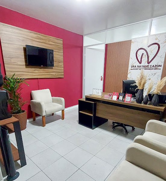 Foto 2 de Dra. Nayane Cazon - Odontologia e Botox Curitiba