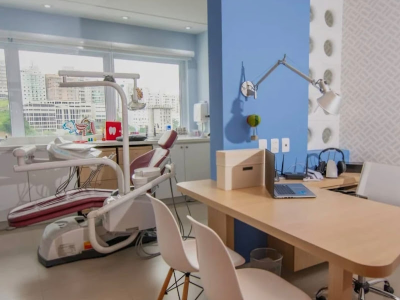 Foto de Dra Nayara dos Santos Invisalign Juiz de Fora | Aparelho para o Ronco e Apneia do Sono