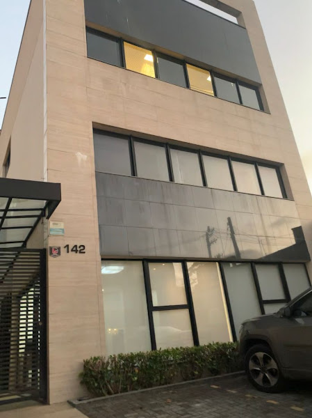 Foto 3 de Dra. Nayara Oliveira | Dentista Mogi das Cruzes | Clareamento Dental