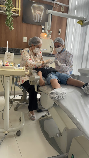 Foto 3 de Dra Neya Mota | Dentista | Odontopediatria