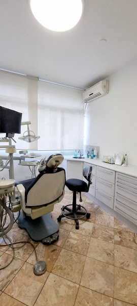 Foto 3 de Dra. Nicole Okura e Dr Erick Rojas - Odontologia na Avenida Paulista -SP