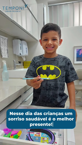 Foto 3 de Dra Nívia Temponi - Ortopedia Funcional dos Maxilares