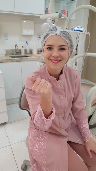 Foto 3 de Dra. Olívia Dias - Aparelho Ortodôntico adultos e crianças