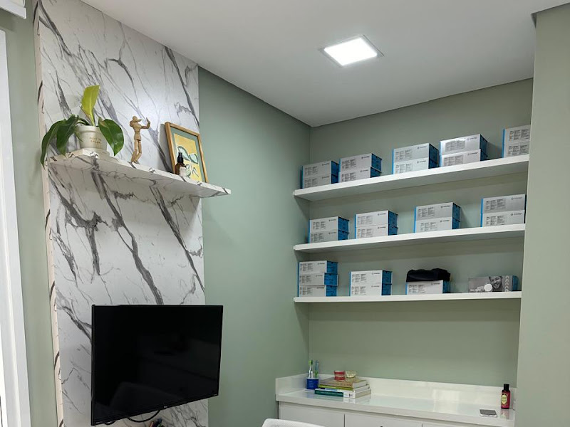 Foto de Dra Paola T. Bainy - Cirurgiã-Dentista