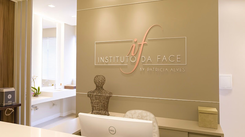Foto de Dra. Patricia Alves - Instituto da Face