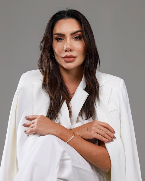 Foto 2 de Dra. Patrícia Lima | Lentes de resina em Balneário Camboriú