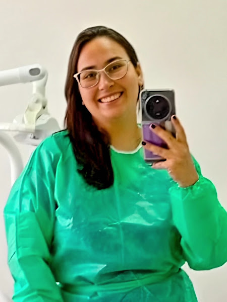 Foto 3 de Dra. Patrícia Magalhães – Especialista em Tratamento de Canal em Sinop