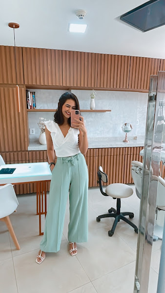 Foto 3 de Dra. Paula Amaral - Endodontia - Canal - Clareamento