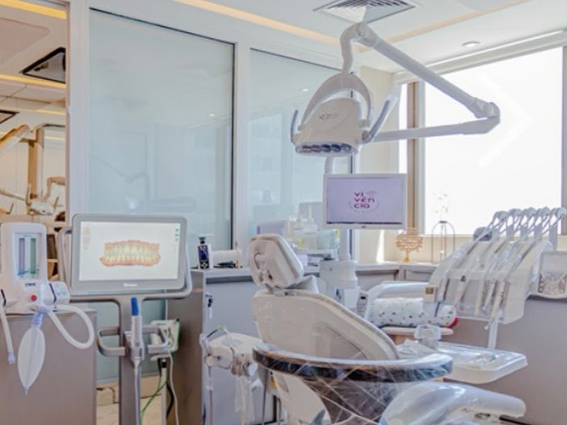 Foto 6 de Dra. Paula Amaral - Endodontia - Canal - Clareamento