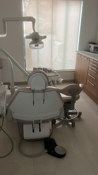 Foto 3 de Dra. Paula Barros Odontologia Estética e harmonização