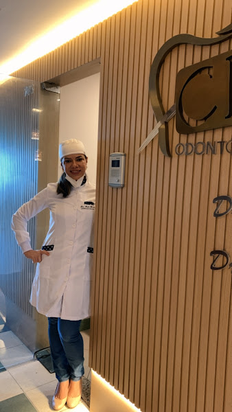 Foto 2 de Dra Paula Brasil Harmonização Orofacial