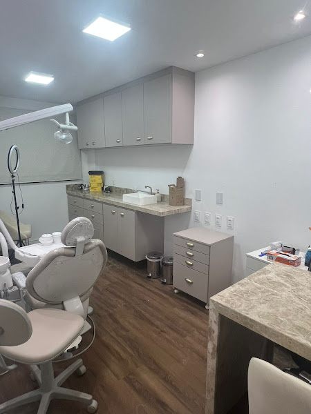 Foto 2 de Dra Paula Soares Odontologia| Ortodontia | Invisalign