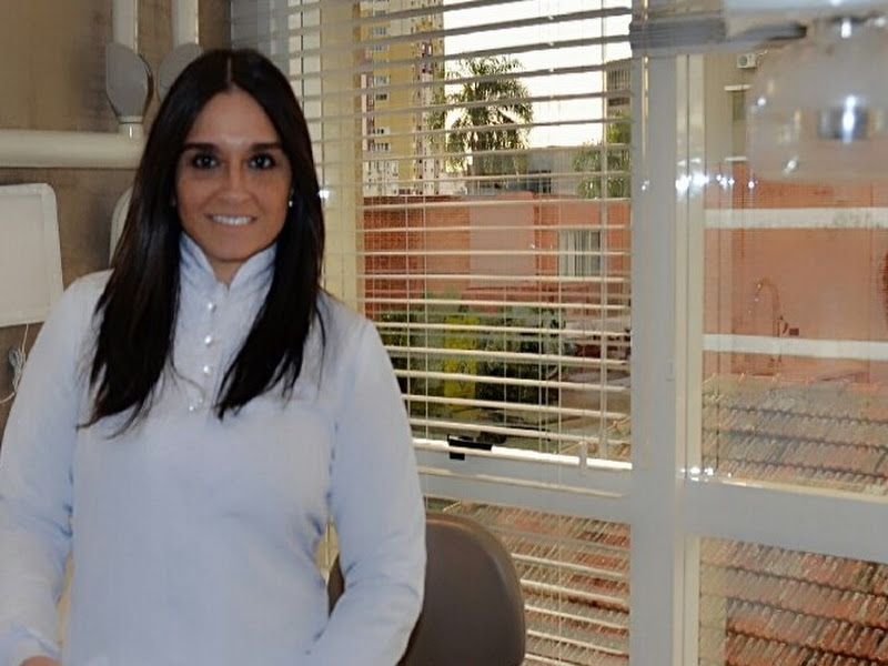 Foto 2 de Dra. Perpétua Freitas - Ortodontista - Invisalign Doctor - Bom Fim - Centro - Porto Alegre - RS
