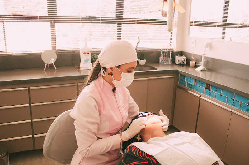 Foto 2 de Dra Poliane Lima -Ortodontia #invisalign