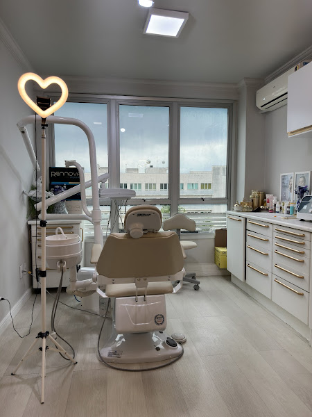 Foto 2 de Dra. Priscila Costa - Harmonização Facial