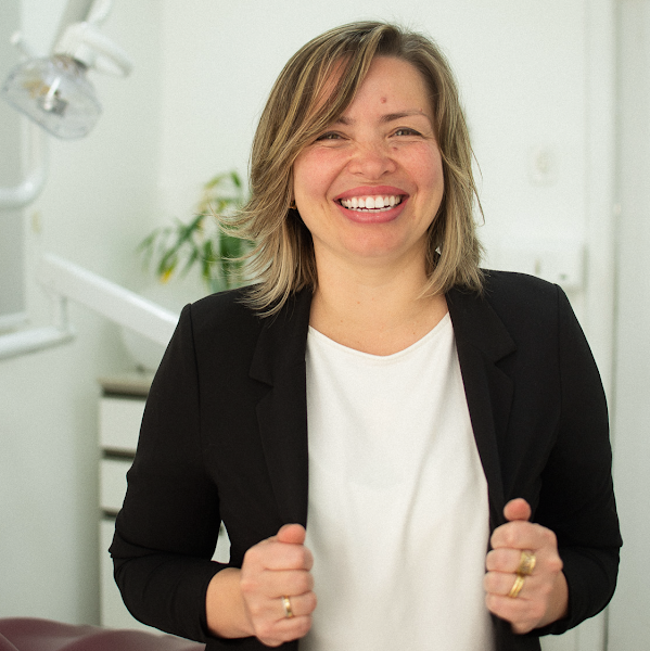 Foto 2 de Dra Priscila Farias | Consultório Odontológico | Ortodontia | Invisalign | Clínico Geral | Pelotas